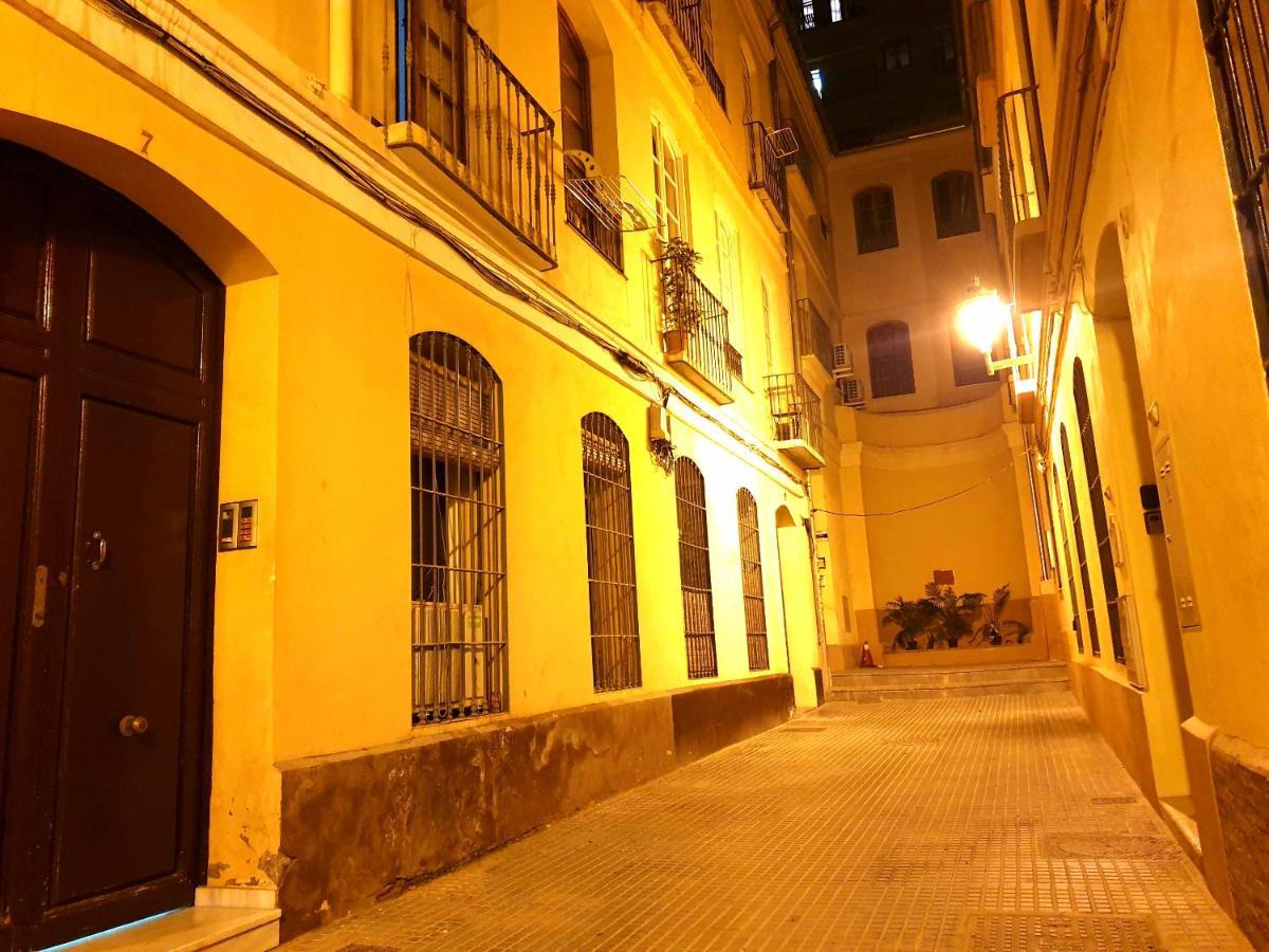 Economical Homes In Center Málaga Esterno foto